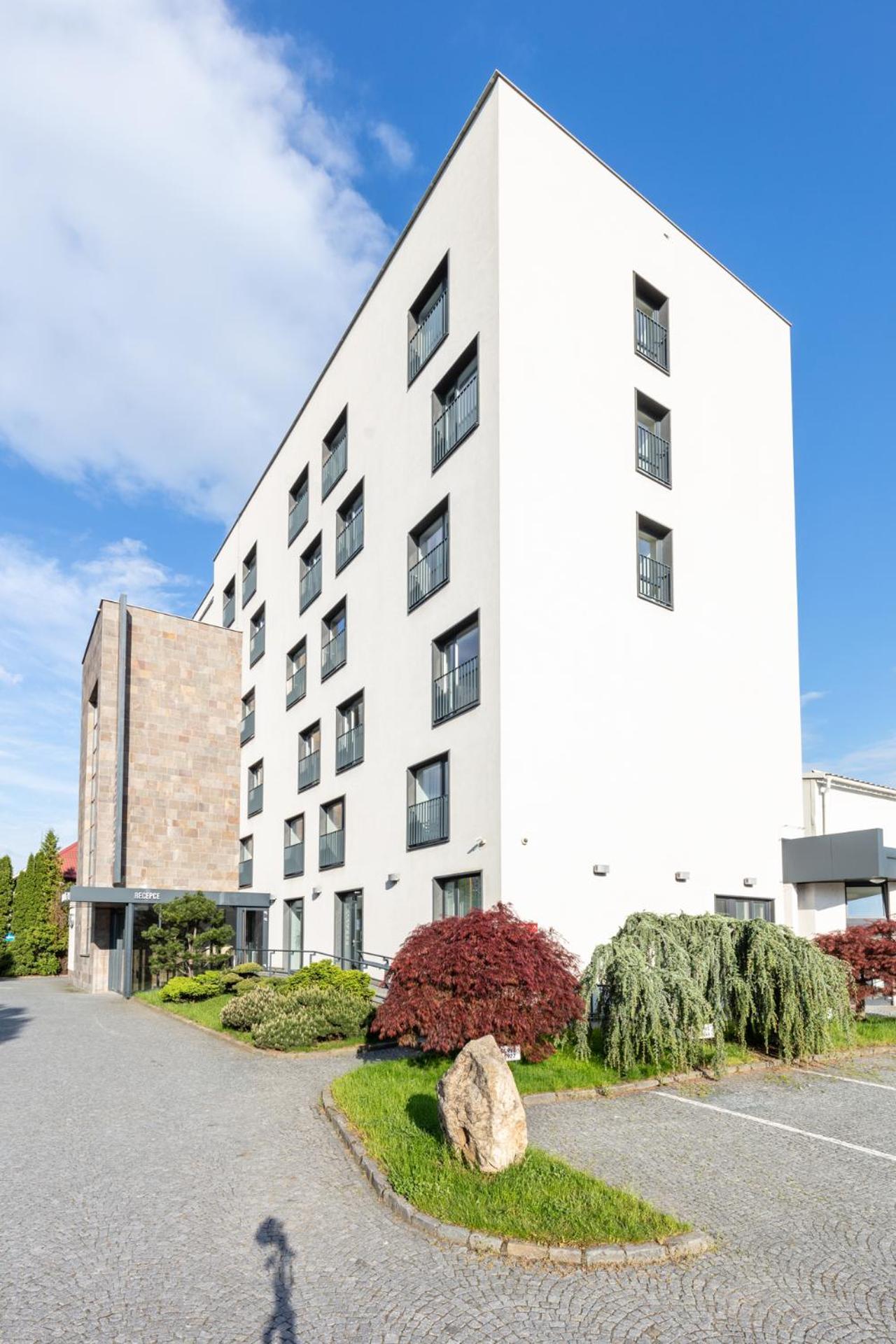 Hotel Rottal Otrokovice Exterior photo